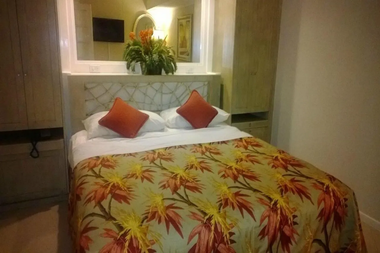 ***  פאלם ביץ' Playa Linda Beach Resort ארובה