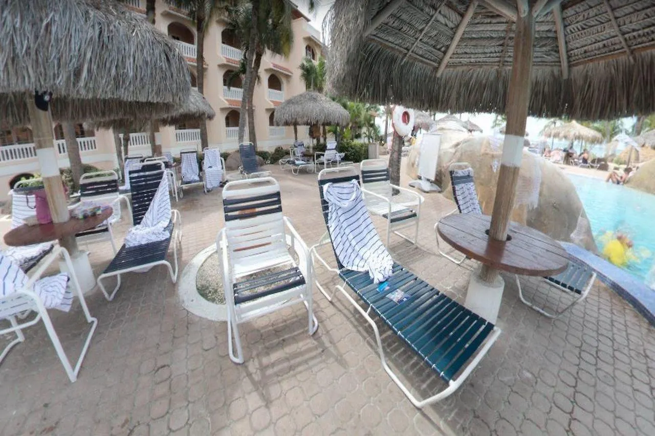 פאלם ביץ' Playa Linda Beach Resort